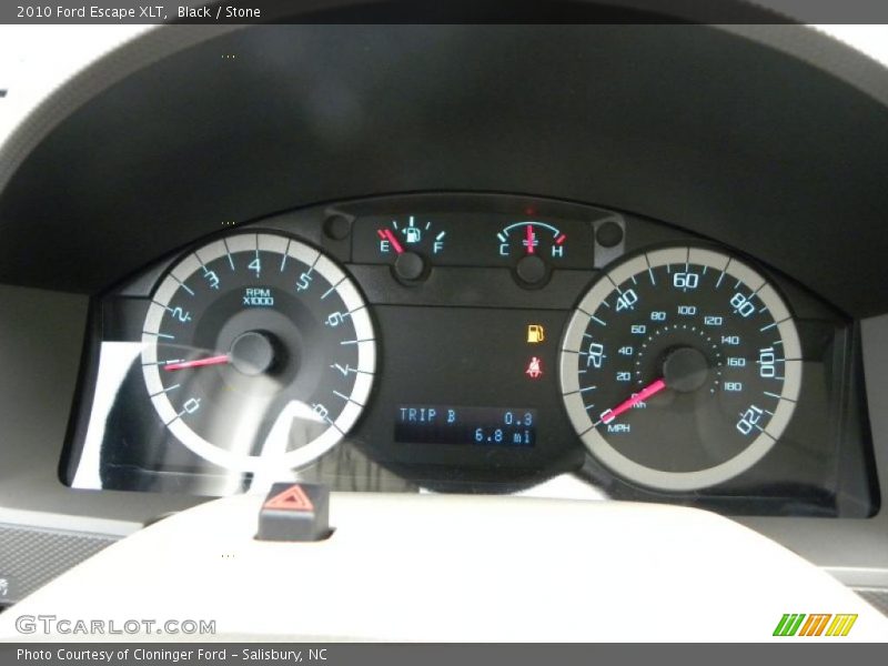 Black / Stone 2010 Ford Escape XLT