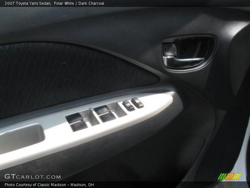 Polar White / Dark Charcoal 2007 Toyota Yaris Sedan