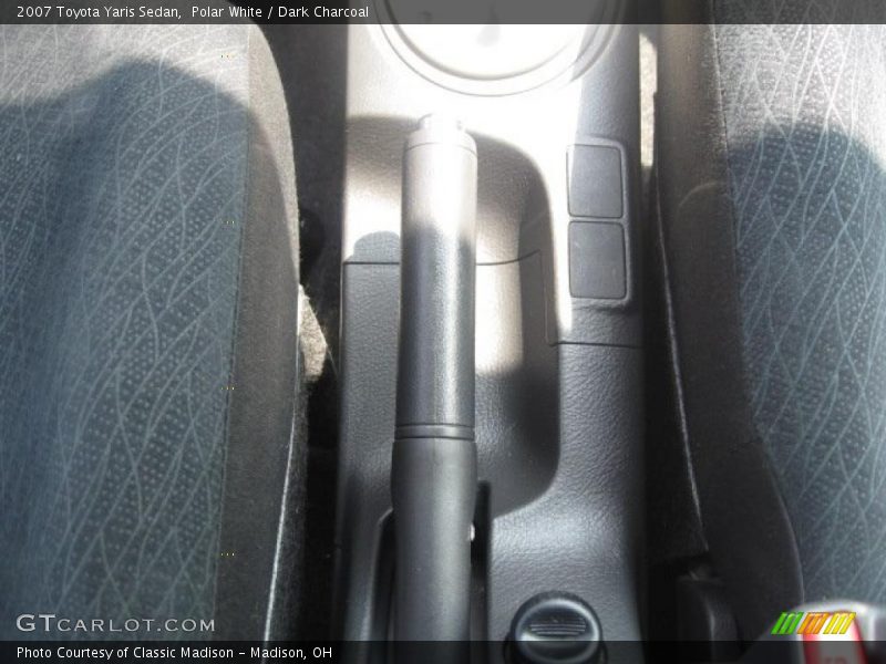 Polar White / Dark Charcoal 2007 Toyota Yaris Sedan
