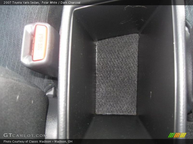 Polar White / Dark Charcoal 2007 Toyota Yaris Sedan