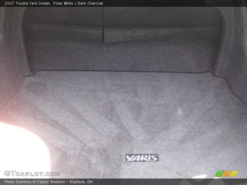 Polar White / Dark Charcoal 2007 Toyota Yaris Sedan