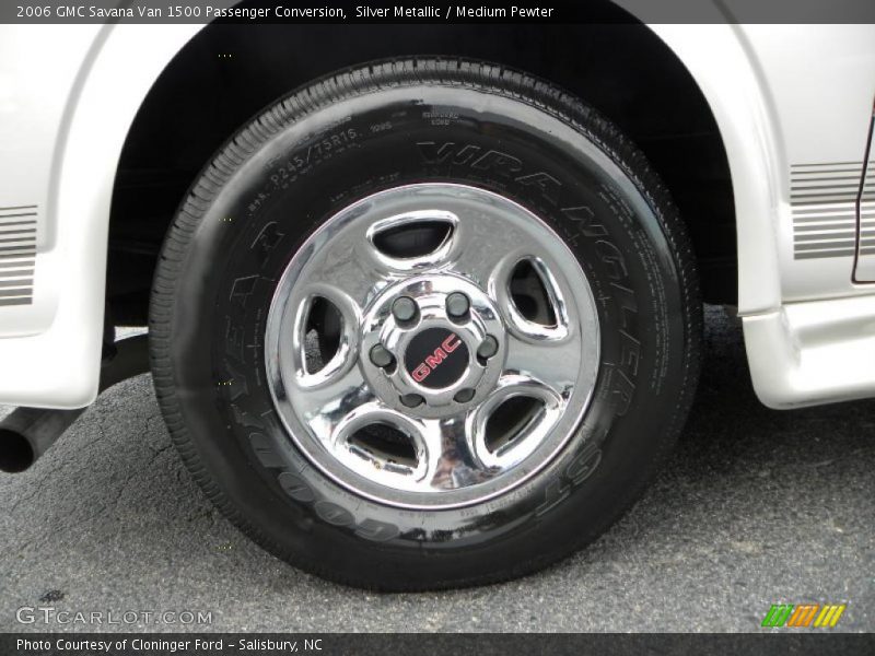 Silver Metallic / Medium Pewter 2006 GMC Savana Van 1500 Passenger Conversion