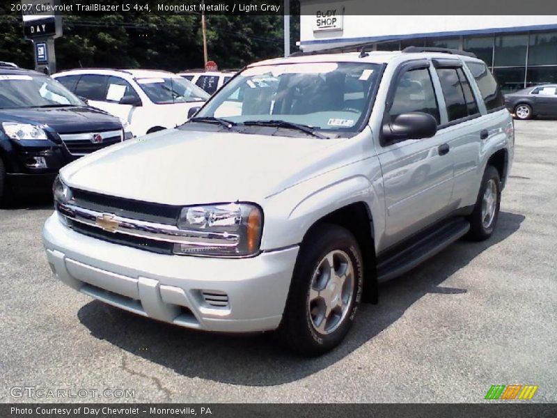 Moondust Metallic / Light Gray 2007 Chevrolet TrailBlazer LS 4x4