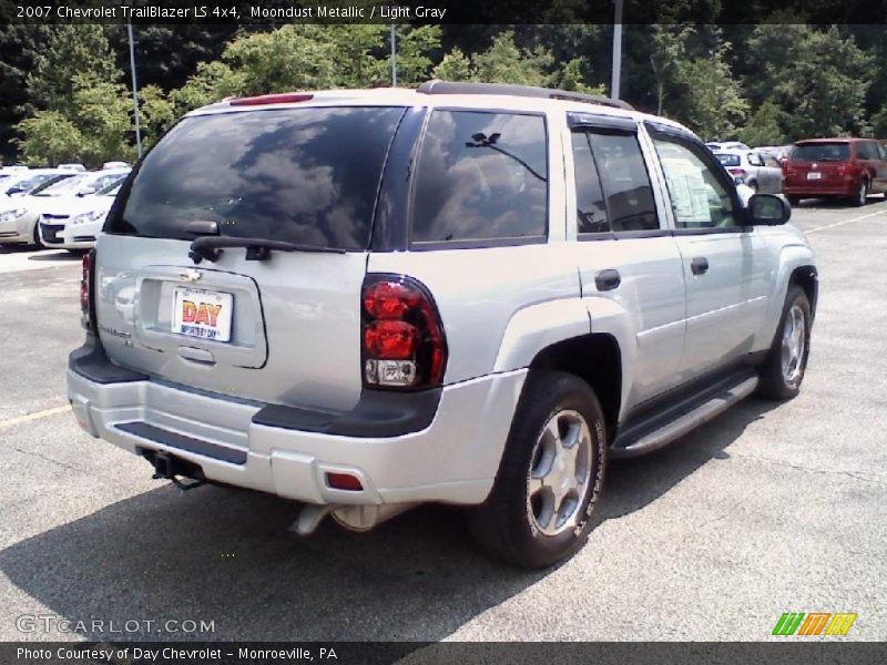 Moondust Metallic / Light Gray 2007 Chevrolet TrailBlazer LS 4x4