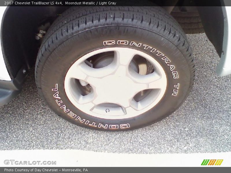 Moondust Metallic / Light Gray 2007 Chevrolet TrailBlazer LS 4x4