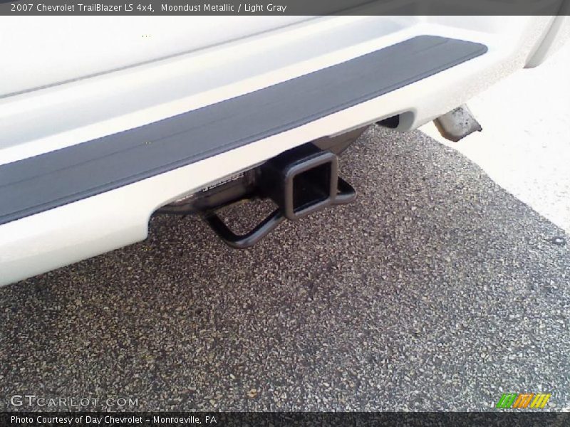 Moondust Metallic / Light Gray 2007 Chevrolet TrailBlazer LS 4x4