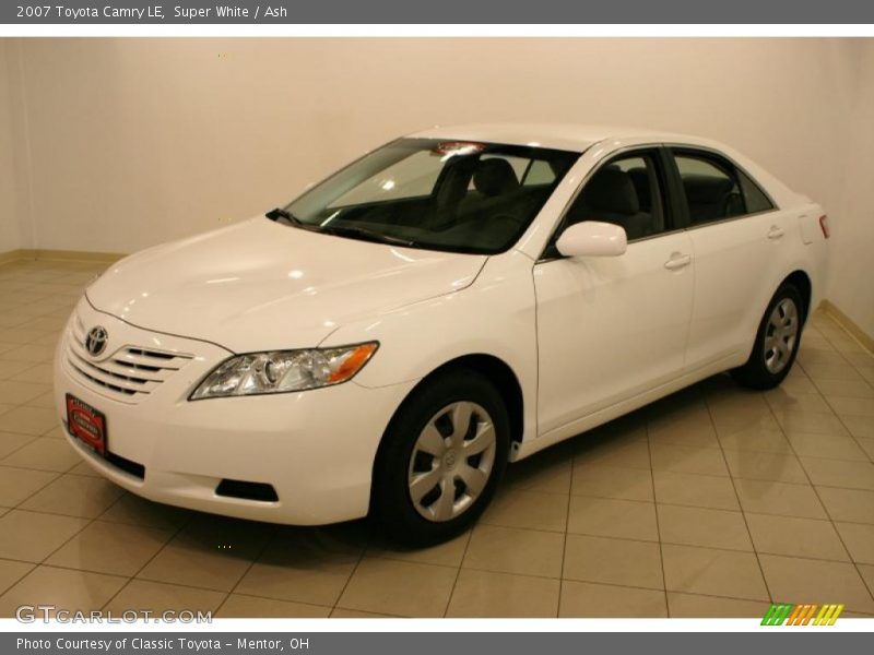 Super White / Ash 2007 Toyota Camry LE