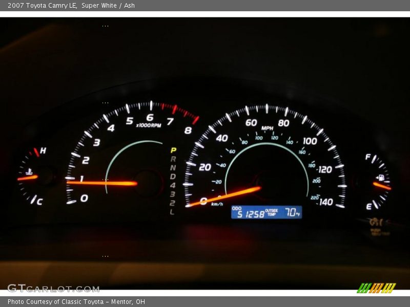 Super White / Ash 2007 Toyota Camry LE