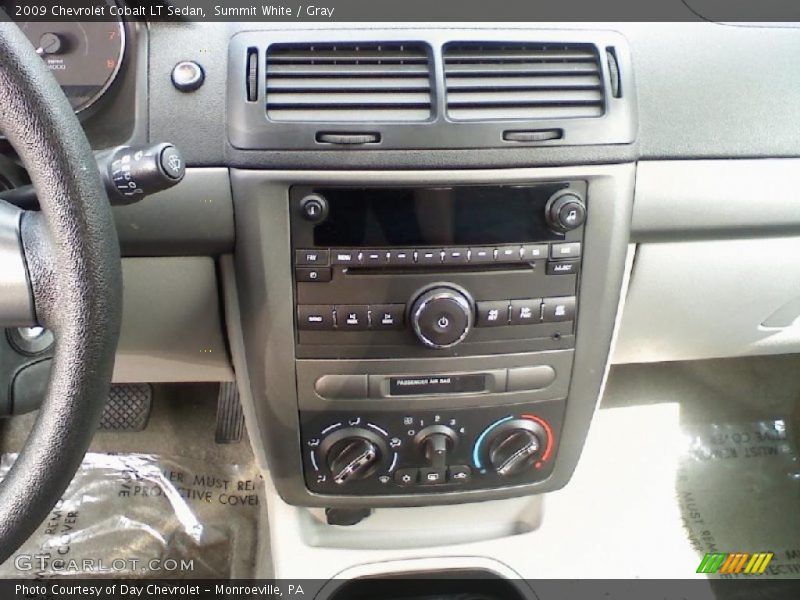 Summit White / Gray 2009 Chevrolet Cobalt LT Sedan