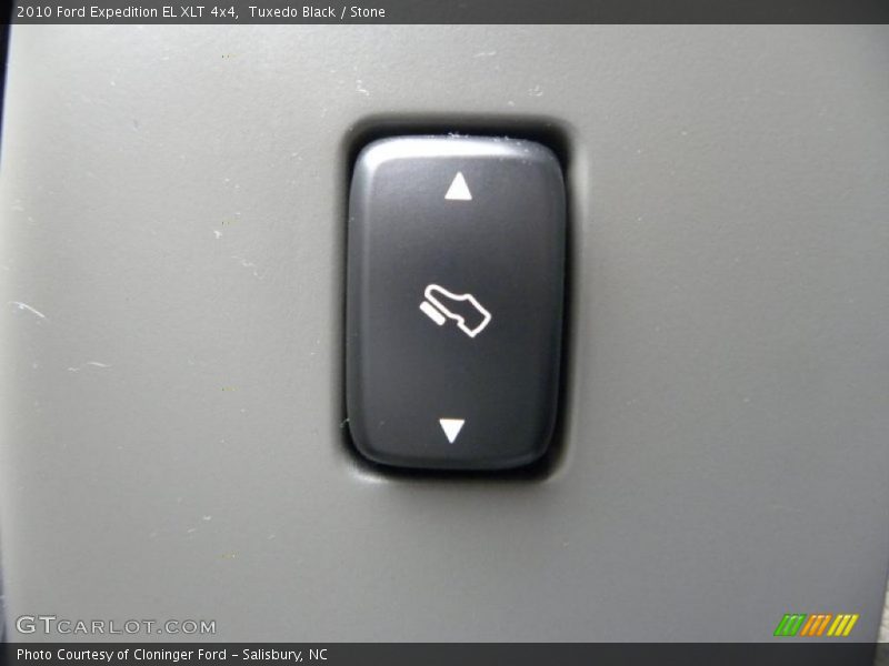 Tuxedo Black / Stone 2010 Ford Expedition EL XLT 4x4
