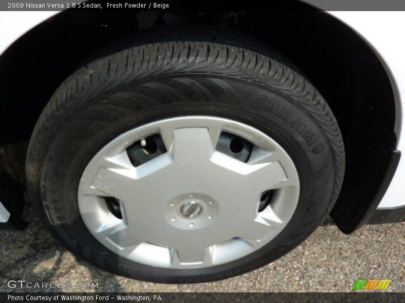 Fresh Powder / Beige 2009 Nissan Versa 1.8 S Sedan