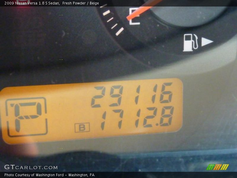 Fresh Powder / Beige 2009 Nissan Versa 1.8 S Sedan