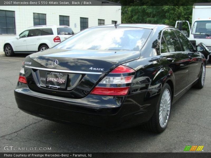 Black / Black 2007 Mercedes-Benz S 550 4Matic Sedan