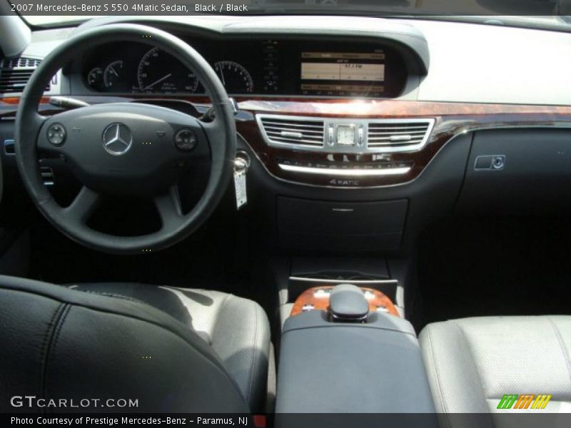 Black / Black 2007 Mercedes-Benz S 550 4Matic Sedan