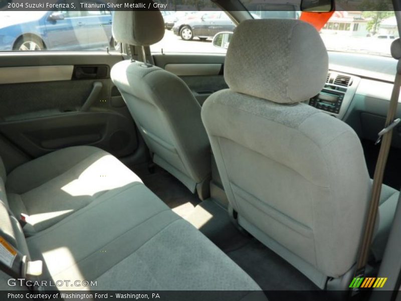 Titanium Silver Metallic / Gray 2004 Suzuki Forenza S