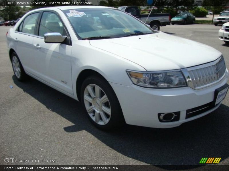 Oxford White / Light Stone 2007 Lincoln MKZ Sedan