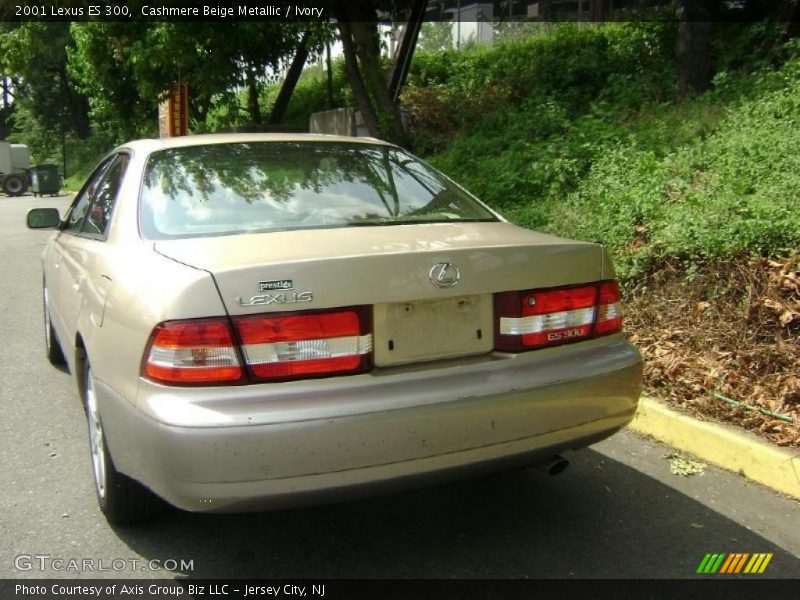 Cashmere Beige Metallic / Ivory 2001 Lexus ES 300