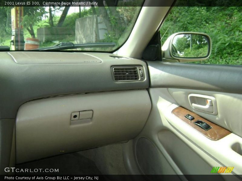 Cashmere Beige Metallic / Ivory 2001 Lexus ES 300