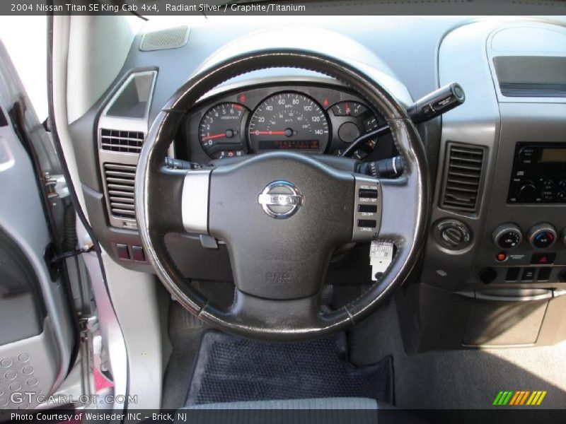 Radiant Silver / Graphite/Titanium 2004 Nissan Titan SE King Cab 4x4