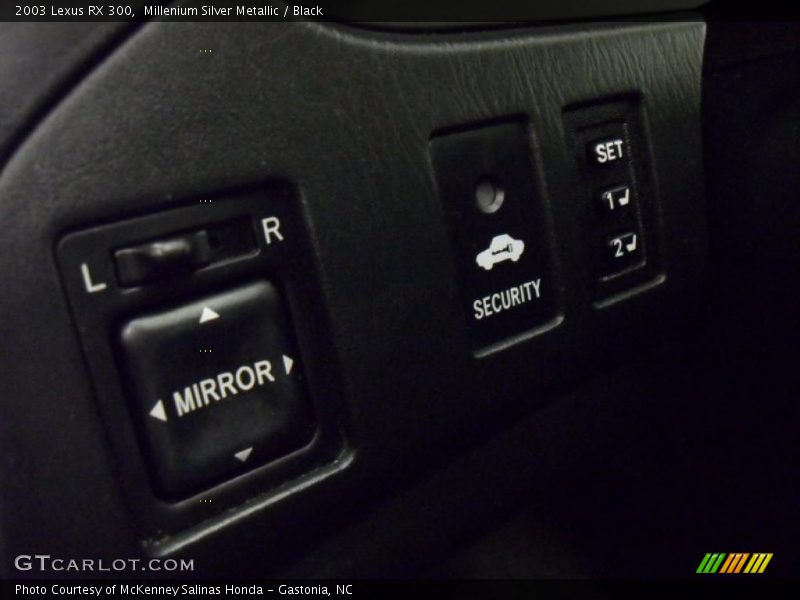 Millenium Silver Metallic / Black 2003 Lexus RX 300