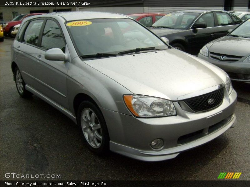 Clear Silver / Gray 2005 Kia Spectra 5 Wagon