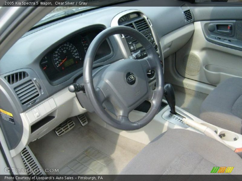 Clear Silver / Gray 2005 Kia Spectra 5 Wagon