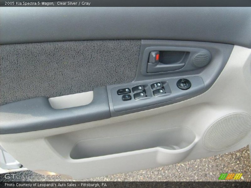 Clear Silver / Gray 2005 Kia Spectra 5 Wagon