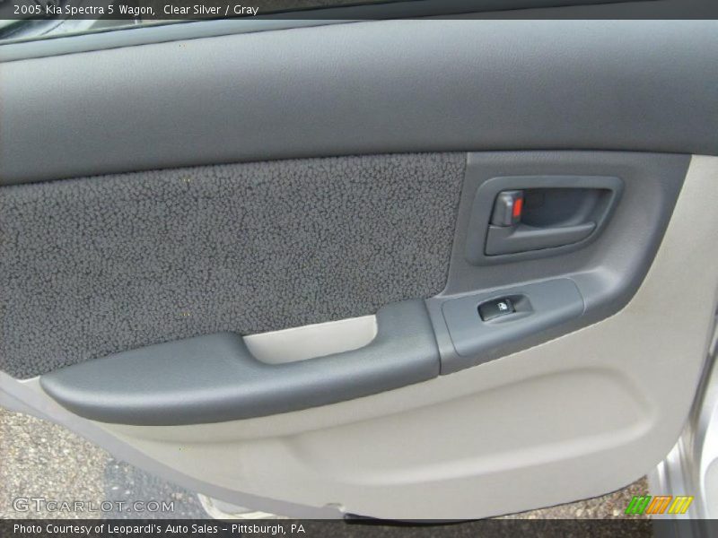 Clear Silver / Gray 2005 Kia Spectra 5 Wagon
