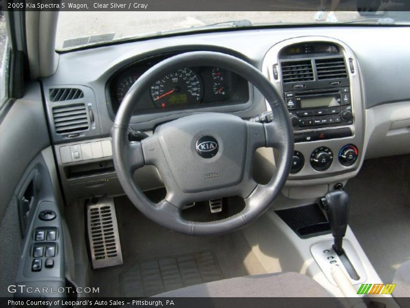 Clear Silver / Gray 2005 Kia Spectra 5 Wagon