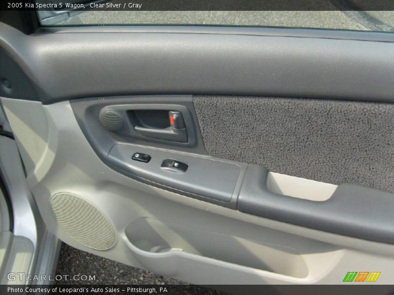 Clear Silver / Gray 2005 Kia Spectra 5 Wagon
