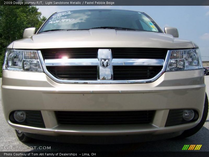 Light Sandstone Metallic / Pastel Pebble Beige 2009 Dodge Journey R/T