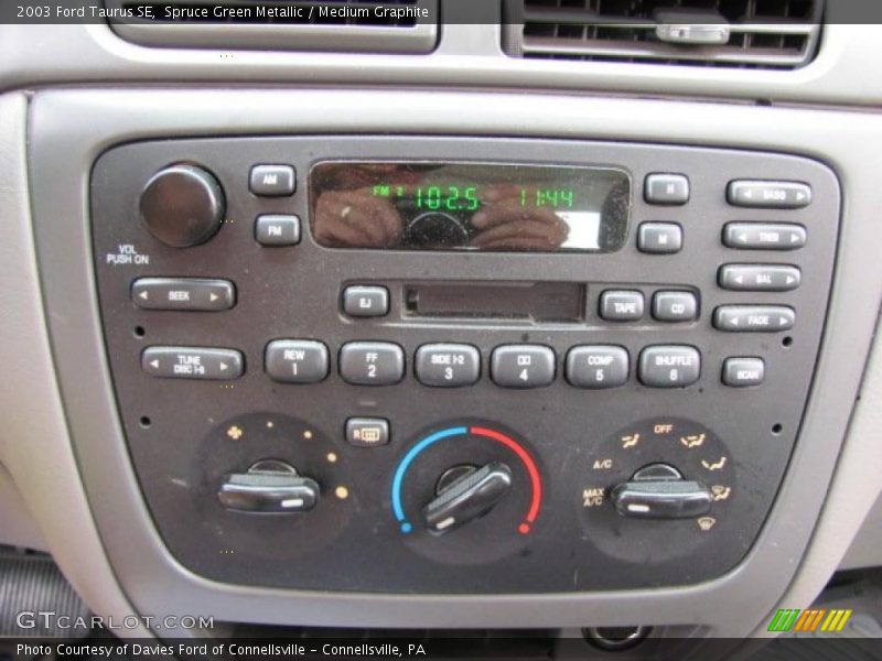 Spruce Green Metallic / Medium Graphite 2003 Ford Taurus SE