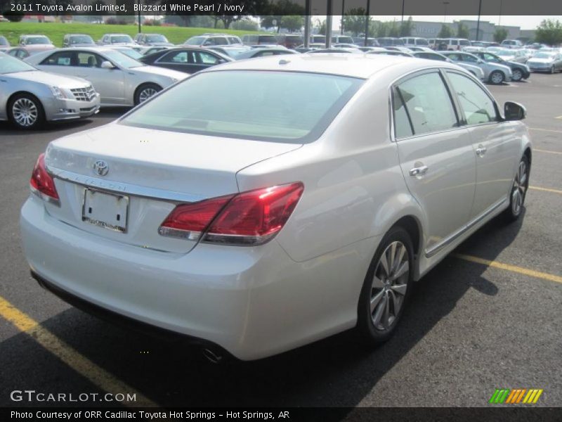 Blizzard White Pearl / Ivory 2011 Toyota Avalon Limited