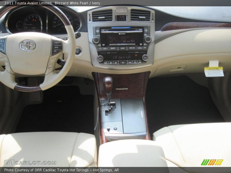 Blizzard White Pearl / Ivory 2011 Toyota Avalon Limited