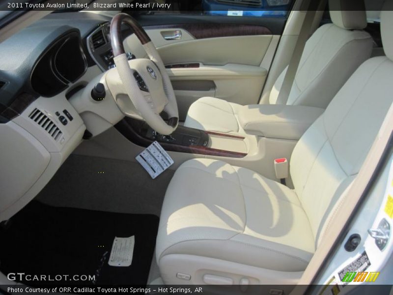 Blizzard White Pearl / Ivory 2011 Toyota Avalon Limited