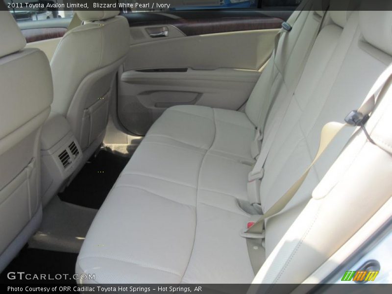Blizzard White Pearl / Ivory 2011 Toyota Avalon Limited