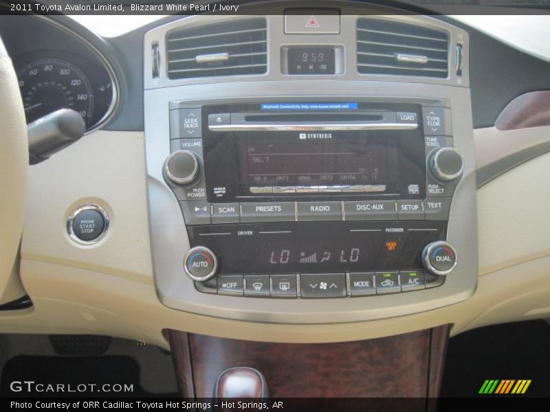 Blizzard White Pearl / Ivory 2011 Toyota Avalon Limited
