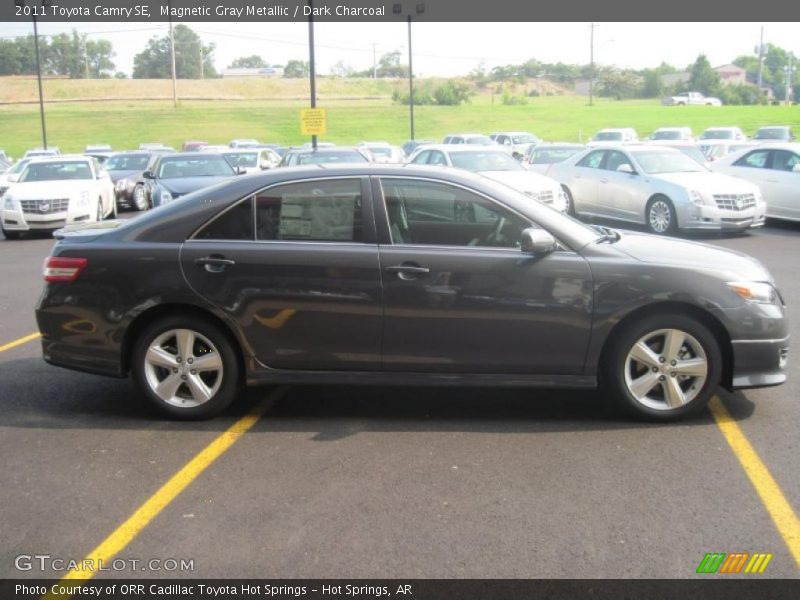 Magnetic Gray Metallic / Dark Charcoal 2011 Toyota Camry SE