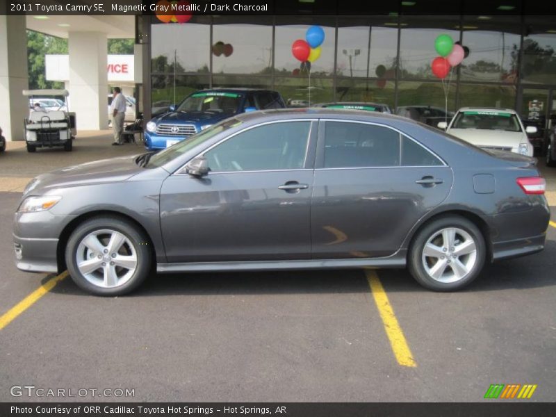 Magnetic Gray Metallic / Dark Charcoal 2011 Toyota Camry SE
