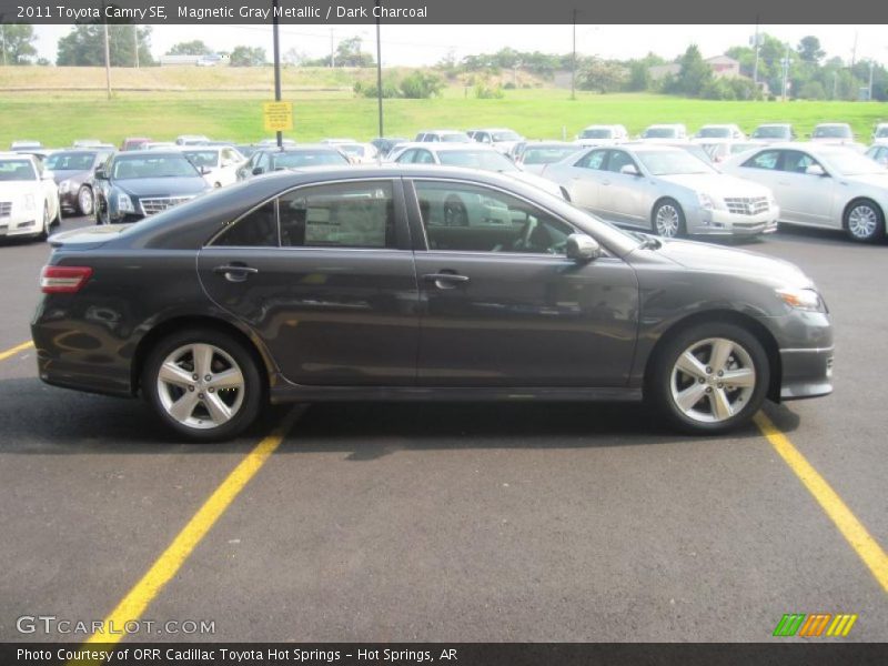 Magnetic Gray Metallic / Dark Charcoal 2011 Toyota Camry SE