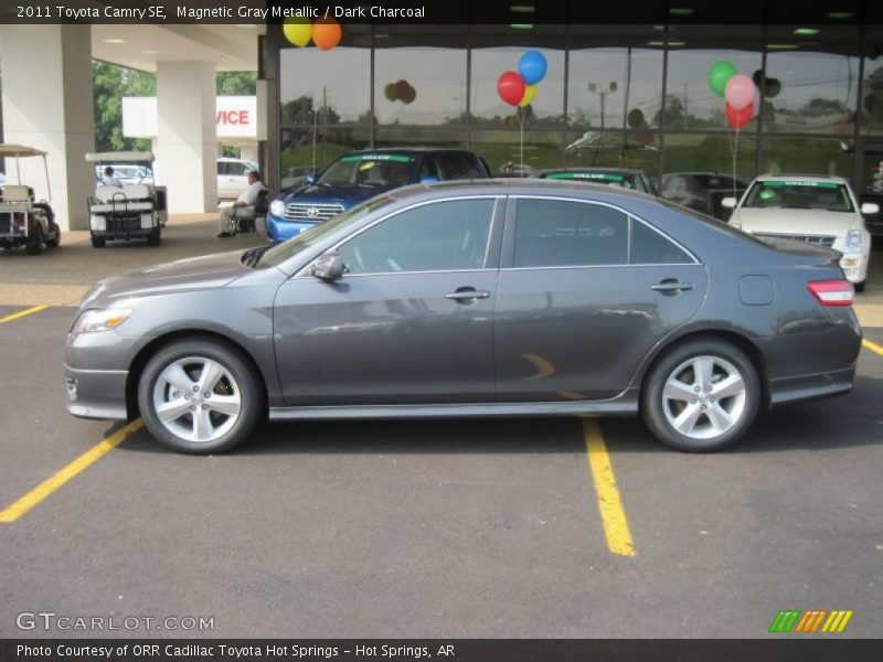 Magnetic Gray Metallic / Dark Charcoal 2011 Toyota Camry SE