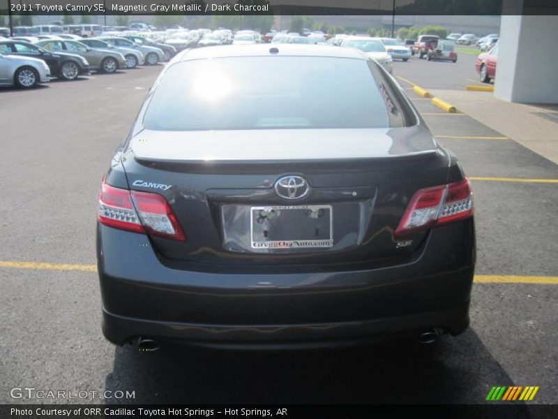 Magnetic Gray Metallic / Dark Charcoal 2011 Toyota Camry SE