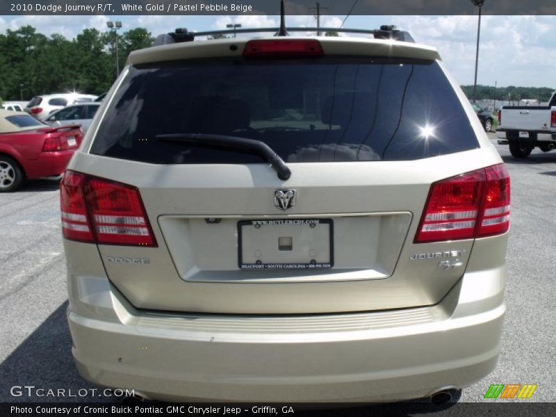 White Gold / Pastel Pebble Beige 2010 Dodge Journey R/T