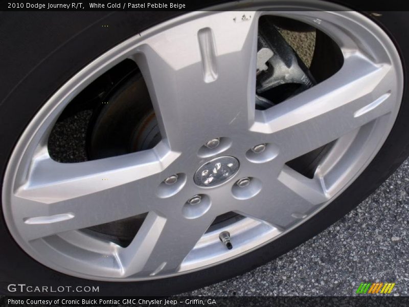 White Gold / Pastel Pebble Beige 2010 Dodge Journey R/T