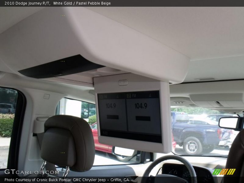 White Gold / Pastel Pebble Beige 2010 Dodge Journey R/T