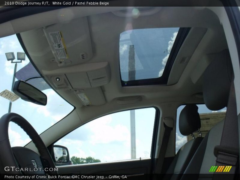 White Gold / Pastel Pebble Beige 2010 Dodge Journey R/T