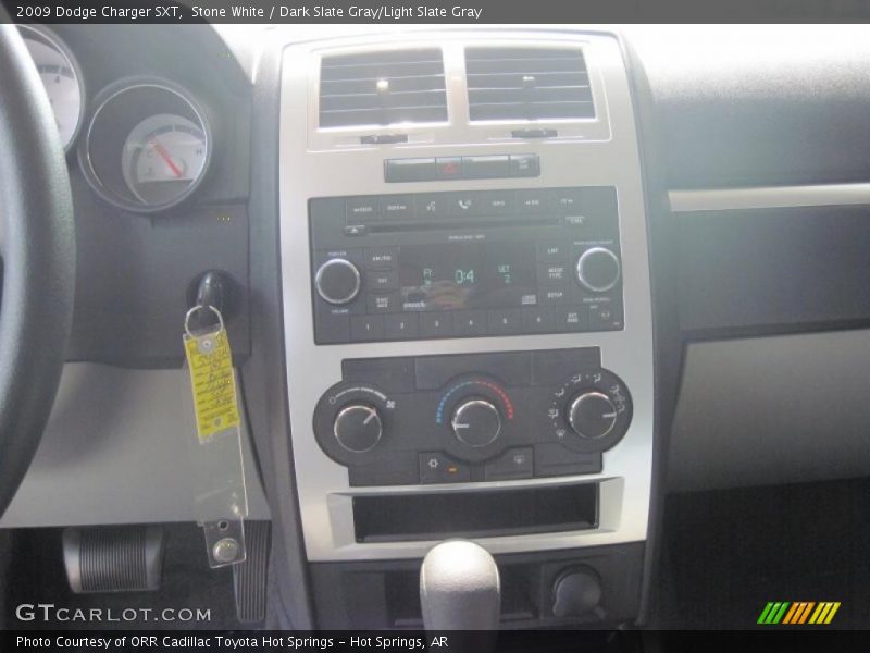 Stone White / Dark Slate Gray/Light Slate Gray 2009 Dodge Charger SXT