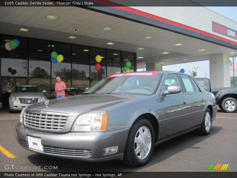 Thunder Gray / Shale 2005 Cadillac DeVille Sedan