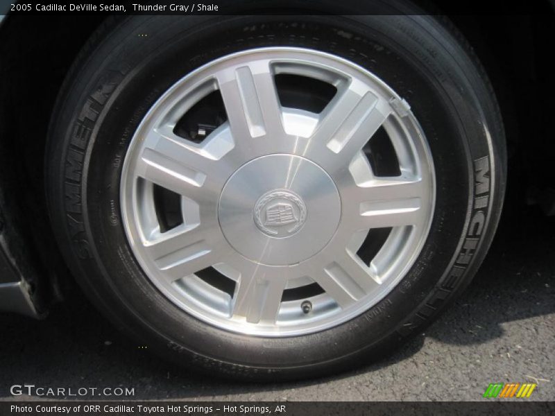 Thunder Gray / Shale 2005 Cadillac DeVille Sedan
