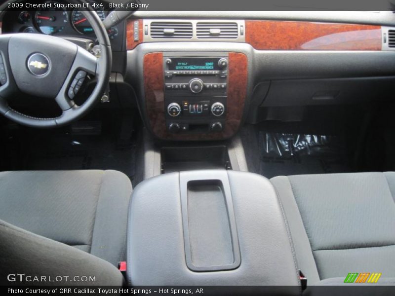 Black / Ebony 2009 Chevrolet Suburban LT 4x4